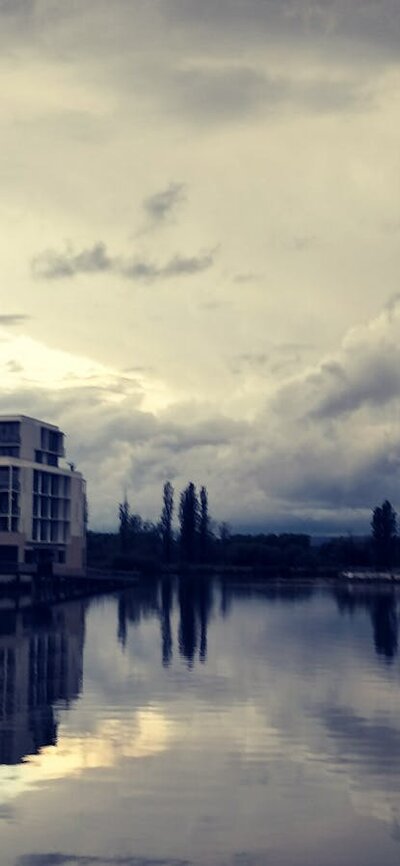 Looking for Ghosts at the Kingston Foreshore Looking for Ghosts at the Kingston Foreshore