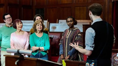 A tour group in the chambers