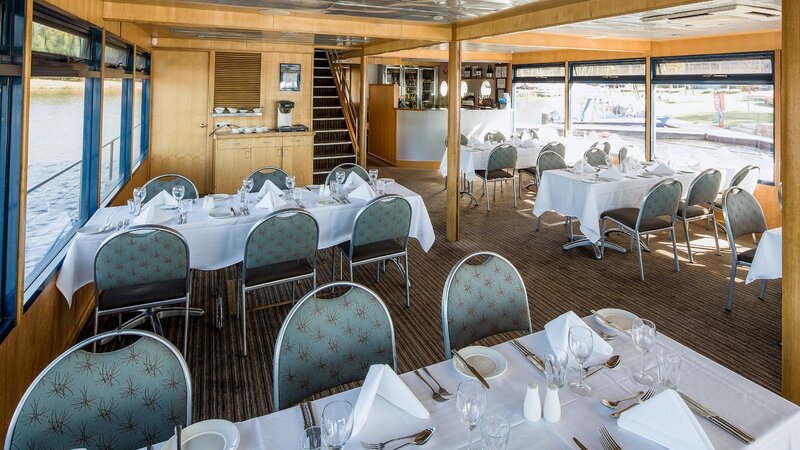 canberra yacht club dinner cruise