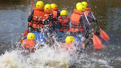 Raft building with Outward Bound