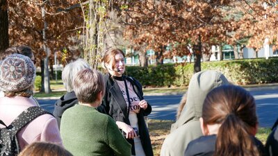 Tour guide Eliza