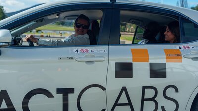 ACT CABS - Canberra Taxi Service 2