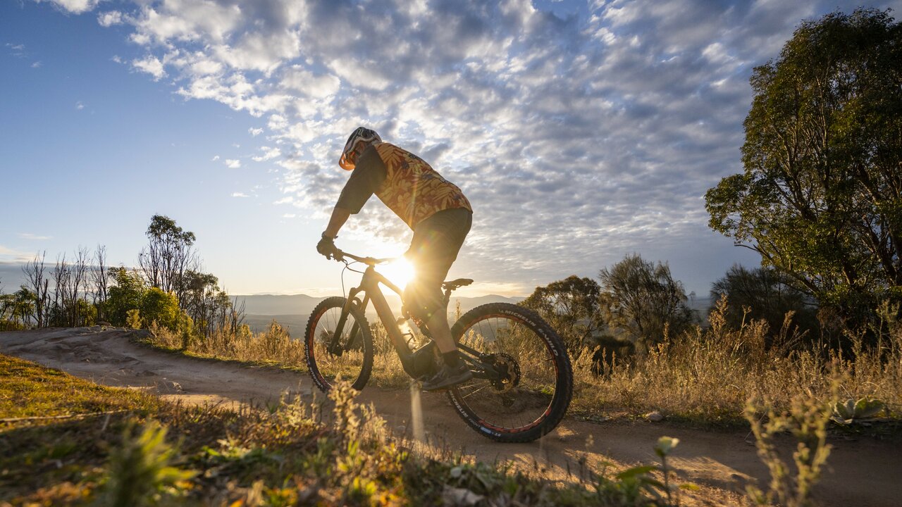 How to hire a bike in Canberra VisitCanberra