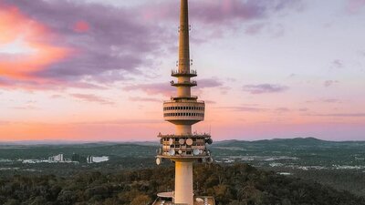 © @ashfromthestars_ Image of Black Mountain Tower during a lavender coloured sunset | © @ashfromthestars_