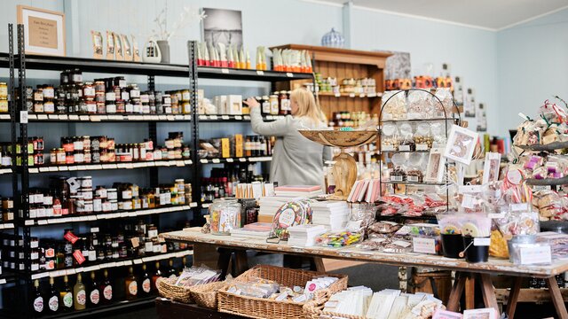 10 must visit shopping precincts and markets | VisitCanberra