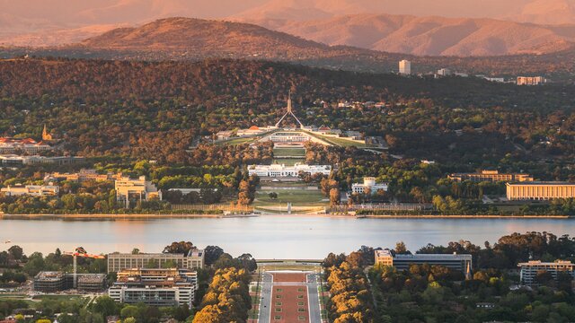 A wide view of Canberra from a mountain